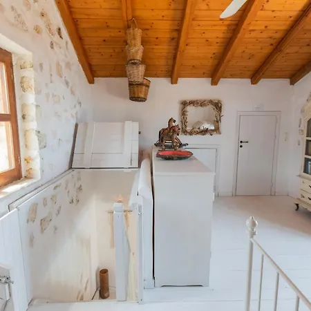 Villa Mystique
