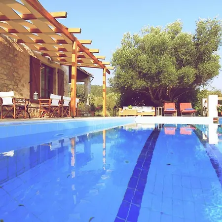 Mystique Villa Evretí